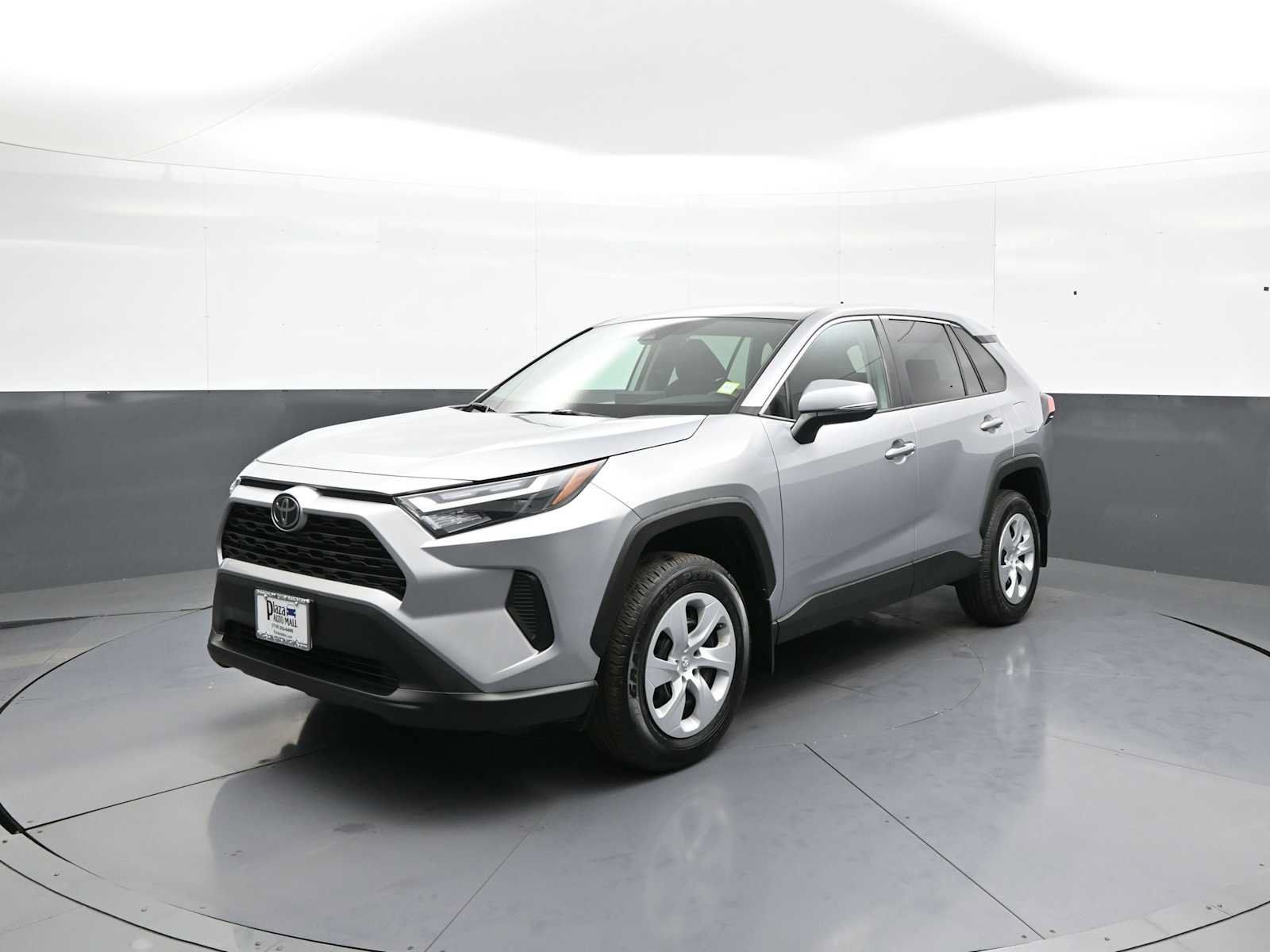 Certified 2023 Toyota RAV4 LE AWD/4WD image 9