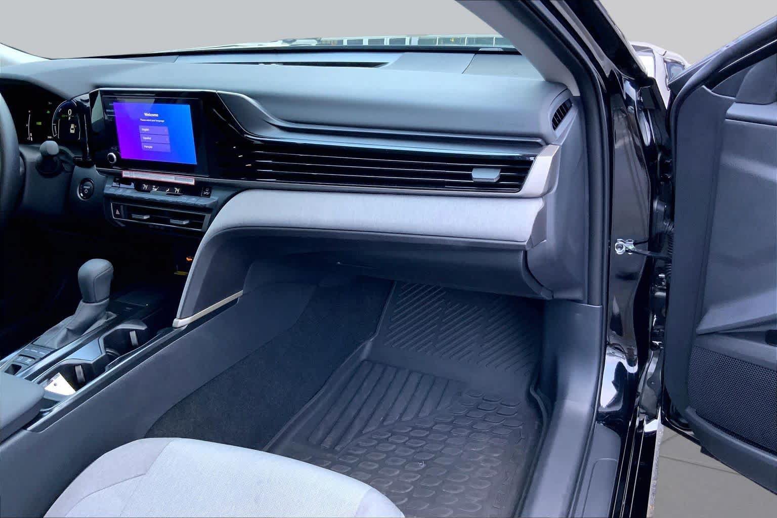 Used 2026 Toyota Camry LE w/ Convenience Package FWD image 16