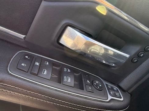 Used 2024 RAM 2500 Laramie w/ Night Edition image 11