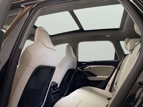 Used 2025 Audi Q6 e-tron Premium Plus w/ Premium Plus image 9