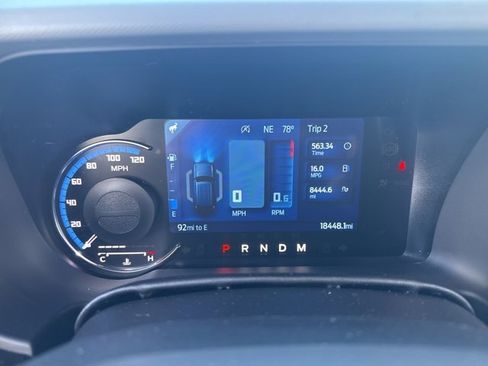 Used 2023 Ford Bronco Badlands image 18