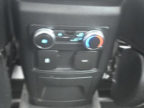 Certified 2022 Ford Explorer XLT w/ Equipment Group 202A RWD image 21