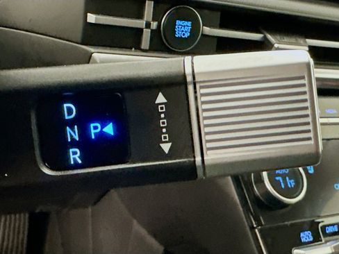 Used 2025 Hyundai Santa Fe SEL image 25