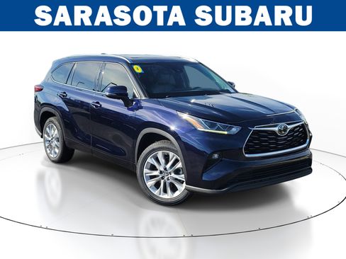 Used 2020 Toyota Highlander Limited FWD image 1