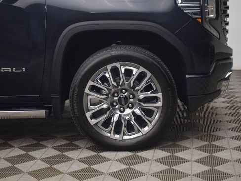 Used 2023 GMC Sierra 1500 Denali Ultimate AWD/4WD image 35