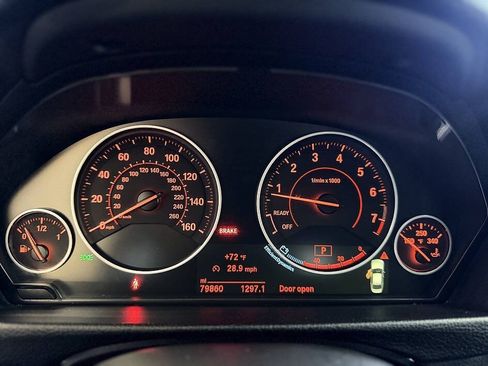 Used 2017 BMW 330i xDrive Sedan AWD/4WD image 8