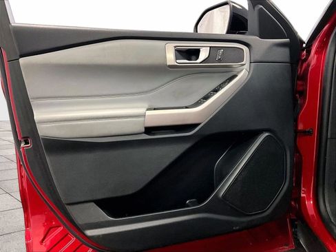 Used 2023 Ford Explorer XLT w/ Equipment Group 202A image 22