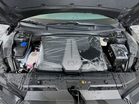 Used 2024 Kia EV6 Wind w/ Wind Technology Package image 34