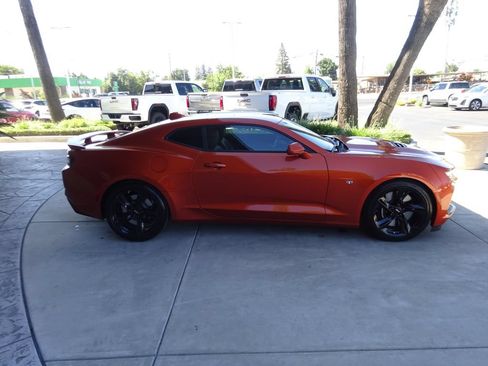 Certified 2022 Chevrolet Camaro SS RWD image 9