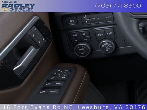 New 2026 Chevrolet Suburban High Country image 22