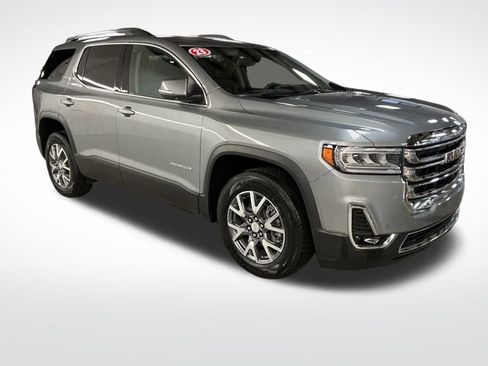 Certified 2023 GMC Acadia SLT w/ Technology Package image 8