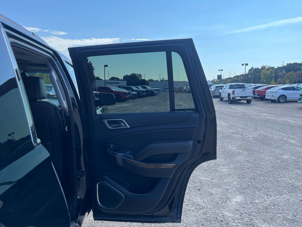 Used 2017 GMC Yukon Denali w/ Enhanced Security Package AWD/4WD image 34