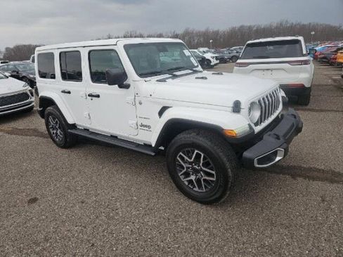 Used 2024 Jeep Wrangler Sahara w/ Technology Group image 3