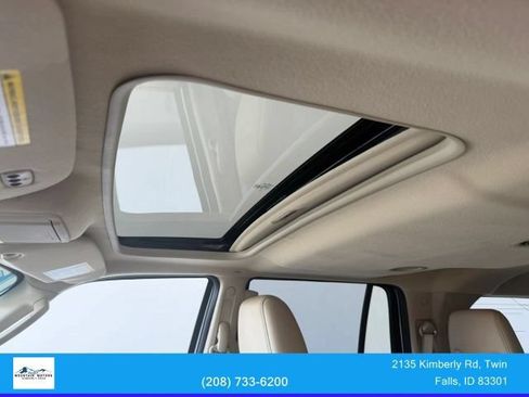 Used 2017 Ford Expedition Limited w/ Equipment Group 301A AWD/4WD image 21