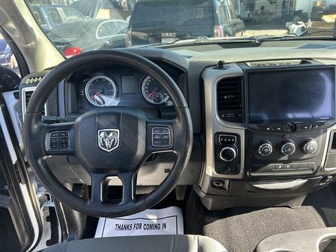 Used 2019 RAM 1500 Classic SLT image 17