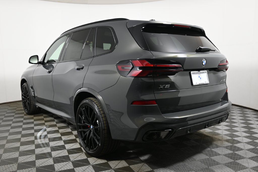 Used 2026 BMW X5 xDrive40i w/ M Sport Package AWD/4WD image 5