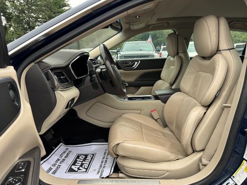 Used 2018 Lincoln Continental Reserve w/ Technology Package AWD/4WD image 15
