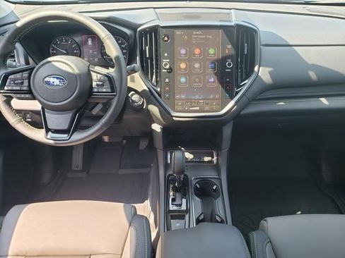 Used 2025 Subaru Ascent Onyx Edition image 15