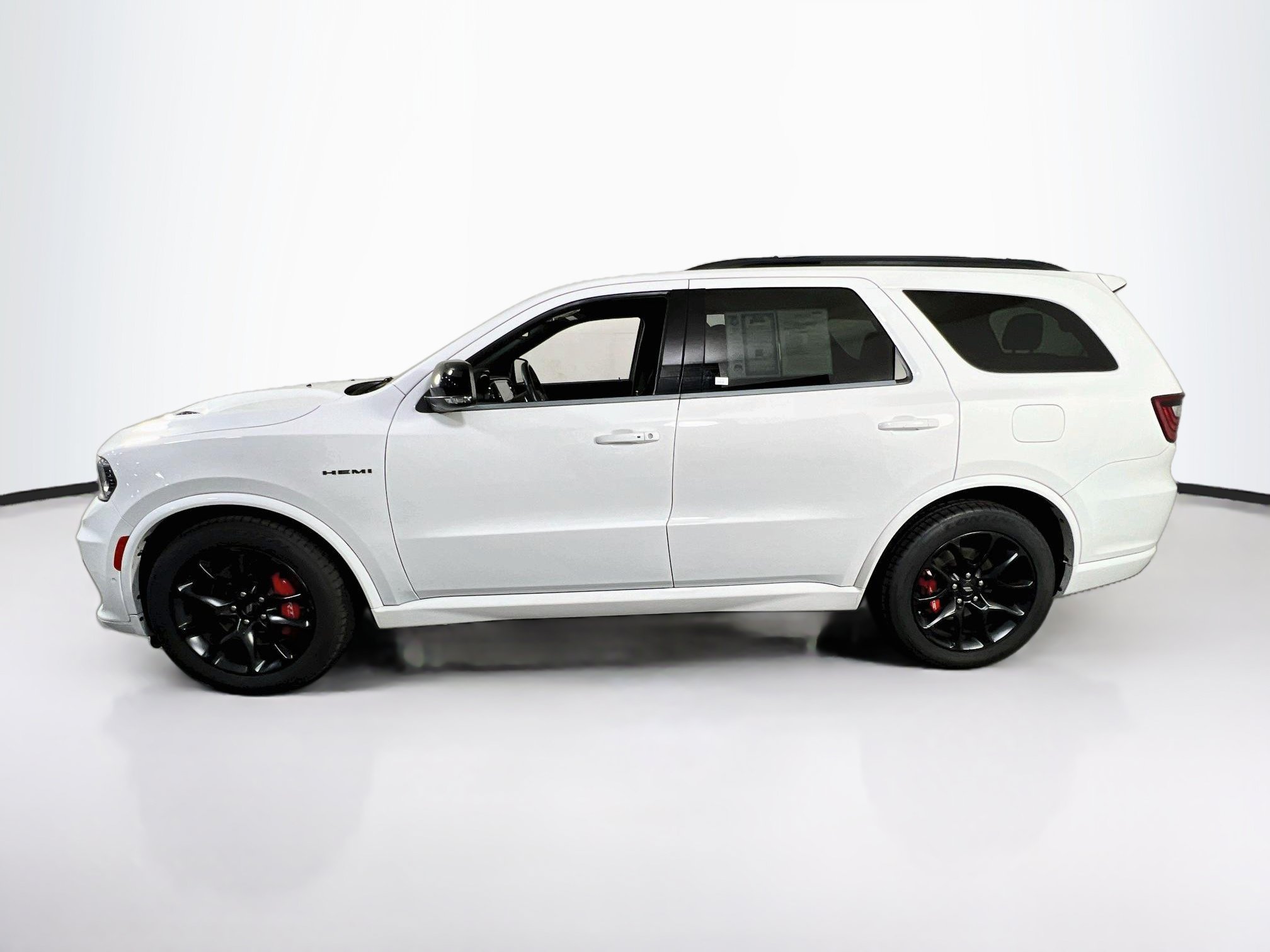 Used 2023 Dodge Durango R/T w/ Tow 'N Go Package AWD/4WD image 8