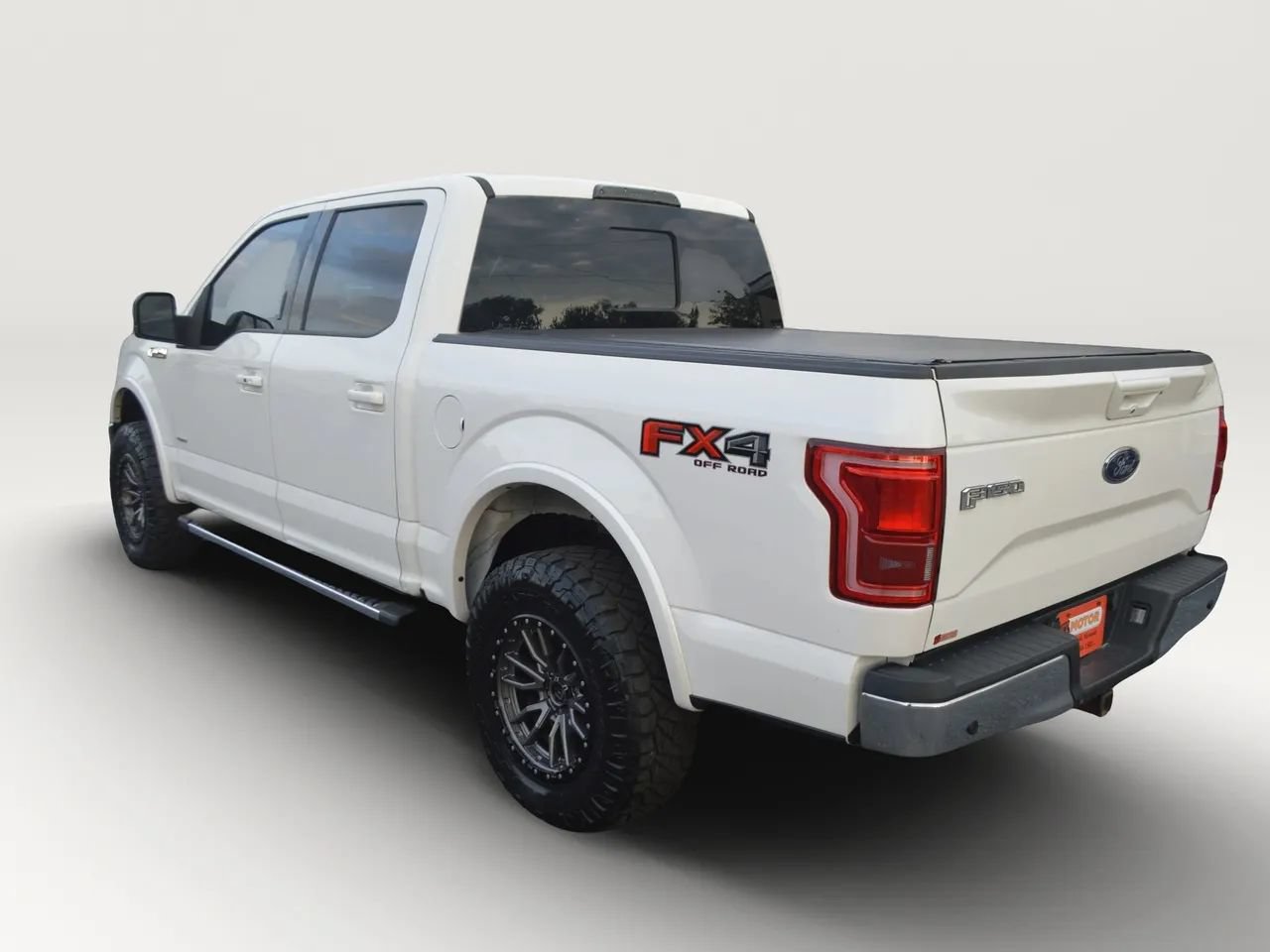Used 2015 Ford F150 Lariat w/ Equipment Group 501A Mid AWD/4WD image 4
