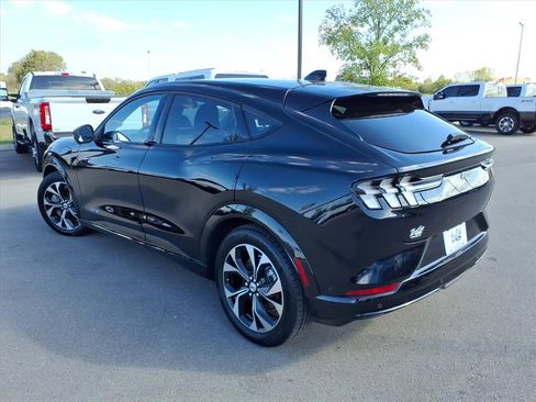 Certified 2021 Ford Mustang Mach-E Premium image 5