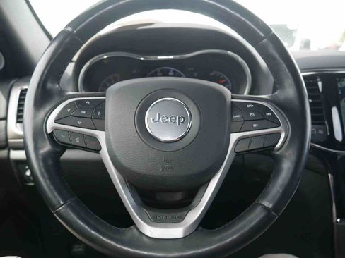 Used 2022 Jeep Grand Cherokee Altitude AWD/4WD image 38