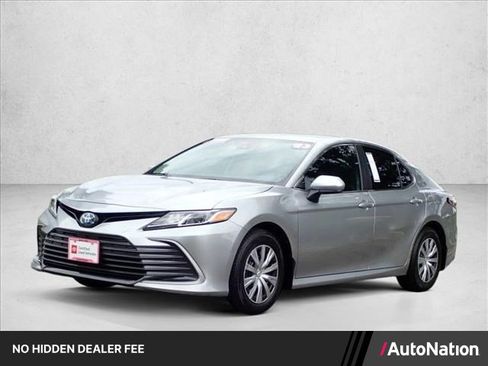Certified 2023 Toyota Camry LE FWD image 1