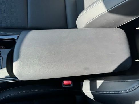 Used 2023 Toyota Prius XLE image 20