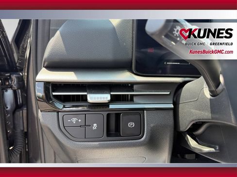 Used 2026 Kia Sportage LX FWD image 26