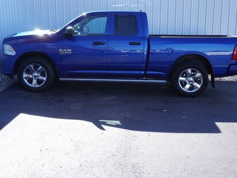 Used 2019 RAM 1500 Express w/ Express Value Package image 3