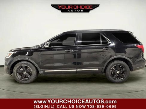 Used 2018 Ford Explorer XLT w/ Equipment Group 202A image 2
