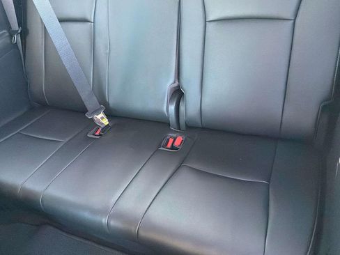 Used 2023 Toyota Highlander Platinum FWD image 30