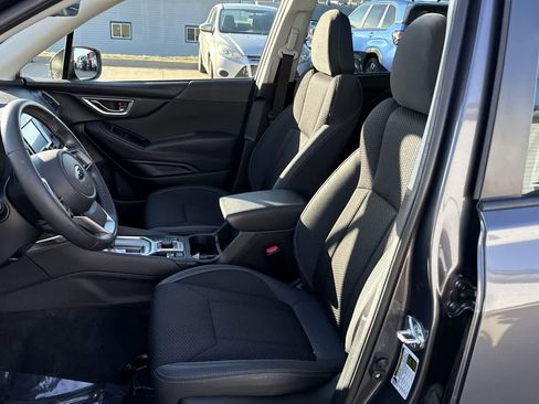 Used 2024 Subaru Forester Premium image 15