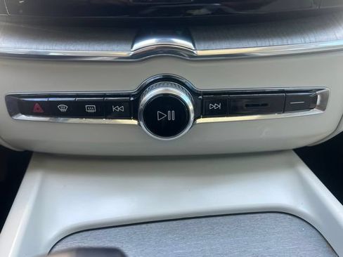 Used 2025 Volvo XC60 T8 Plus w/ Protection Package Premier AWD/4WD image 15