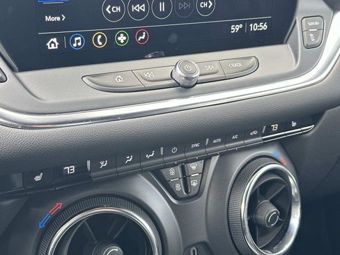 Used 2024 Chevrolet Blazer LT image 31