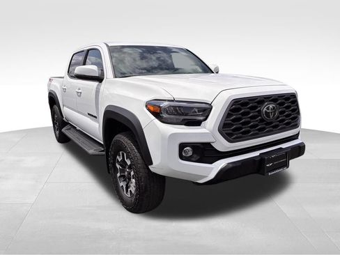 Used 2023 Toyota Tacoma TRD Off-Road w/ Black Out Package (TMS) AWD/4WD image 1