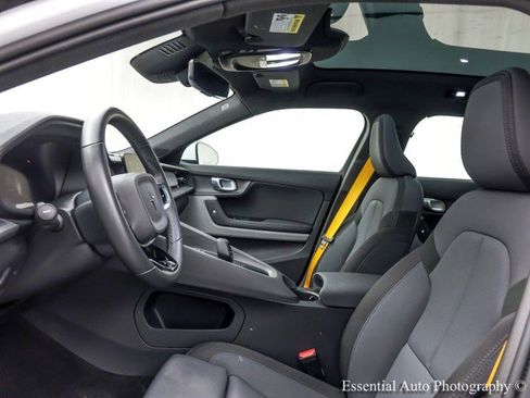 Used 2022 Polestar Polestar 2 w/ Performance Package image 12