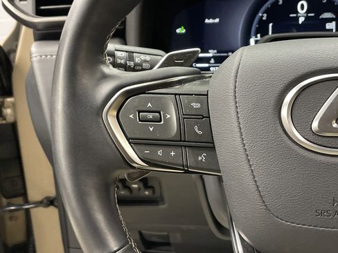 Used 2025 Lexus LX 700h Overtrail image 27