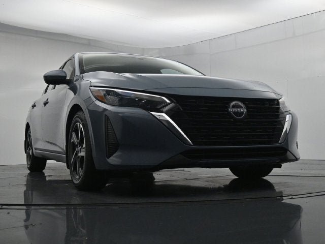 Used 2025 Nissan Sentra SV FWD image 35