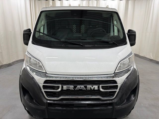 Used 2025 RAM ProMaster 2500 w/ U-Haul Equipment Group FWD image 8