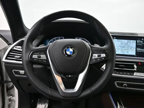 Used 2023 BMW X5 xDrive40i w/ Premium Package AWD/4WD image 13