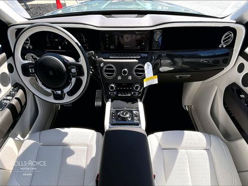 New 2027 Rolls-Royce Cullinan Black Badge AWD/4WD image 5