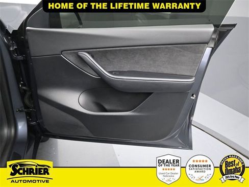 Used 2022 Tesla Model Y Long Range image 47