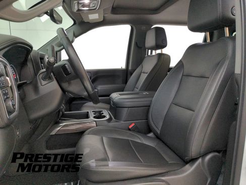 Used 2021 Chevrolet Silverado 2500 LTZ w/ LTZ Premium Package AWD/4WD image 17