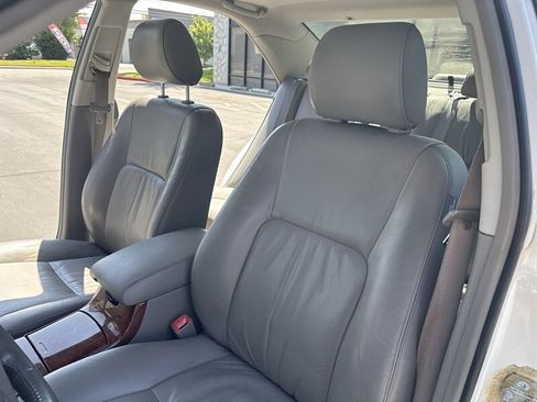 Used 2005 Toyota Camry XLE FWD image 36
