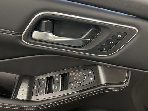 New 2026 Nissan Rogue Platinum image 24