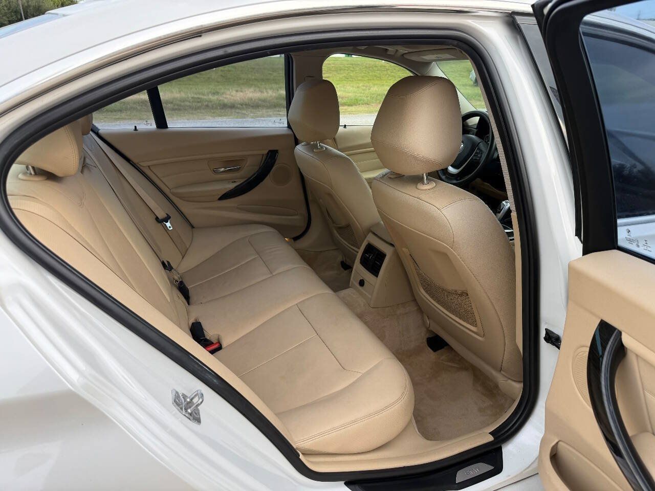 Used 2015 BMW 328d Sedan RWD image 17