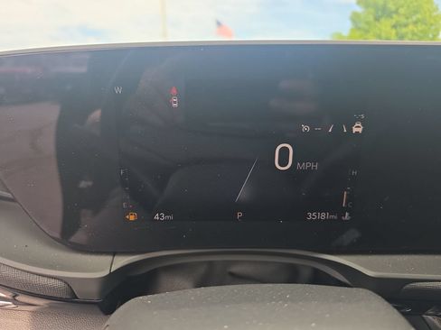 Certified 2024 Buick Envista Avenir FWD image 19