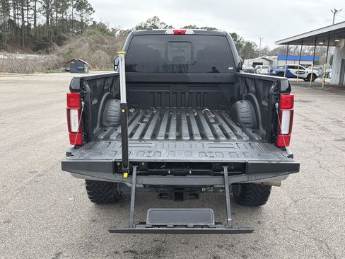 Used 2022 Ford F350 Lariat w/ Lariat Ultimate Package image 25