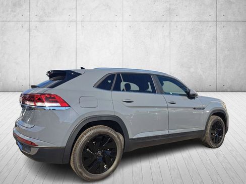 New 2026 Volkswagen Atlas Cross Sport SE image 4